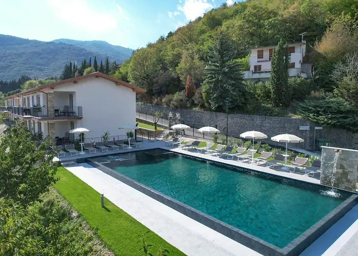 Borgo Ermanno 4* Tignale