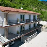 Borgo Ermanno 4*
