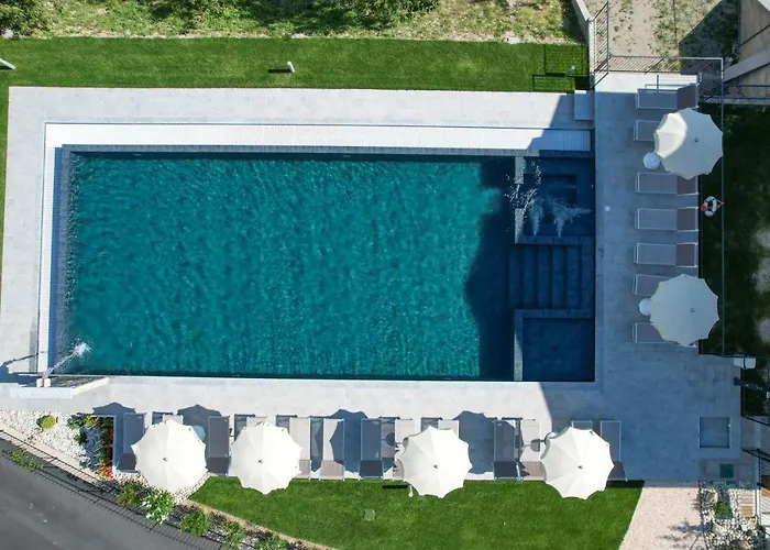 شقة فندقية Borgo Ermanno 4*
