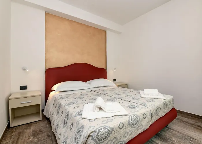 Borgo Ermanno 4* تينيالي