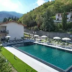 Borgo Ermanno 4* Тиньяле