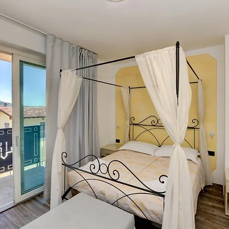 Borgo Ermanno טיניאלה