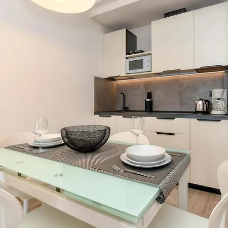 Borgo Ermanno 4* טיניאלה